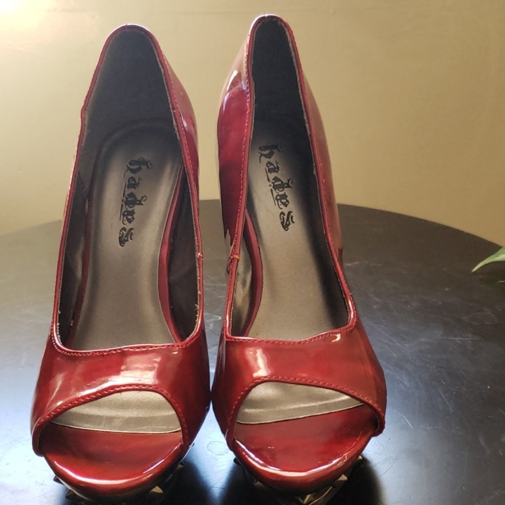 NWT Hades Open Toe Ripley Spike Heel, Size 8